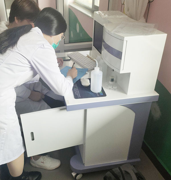 山东国康人体微量元素检测仪厂家直销，做专业的检验科设备生产厂家